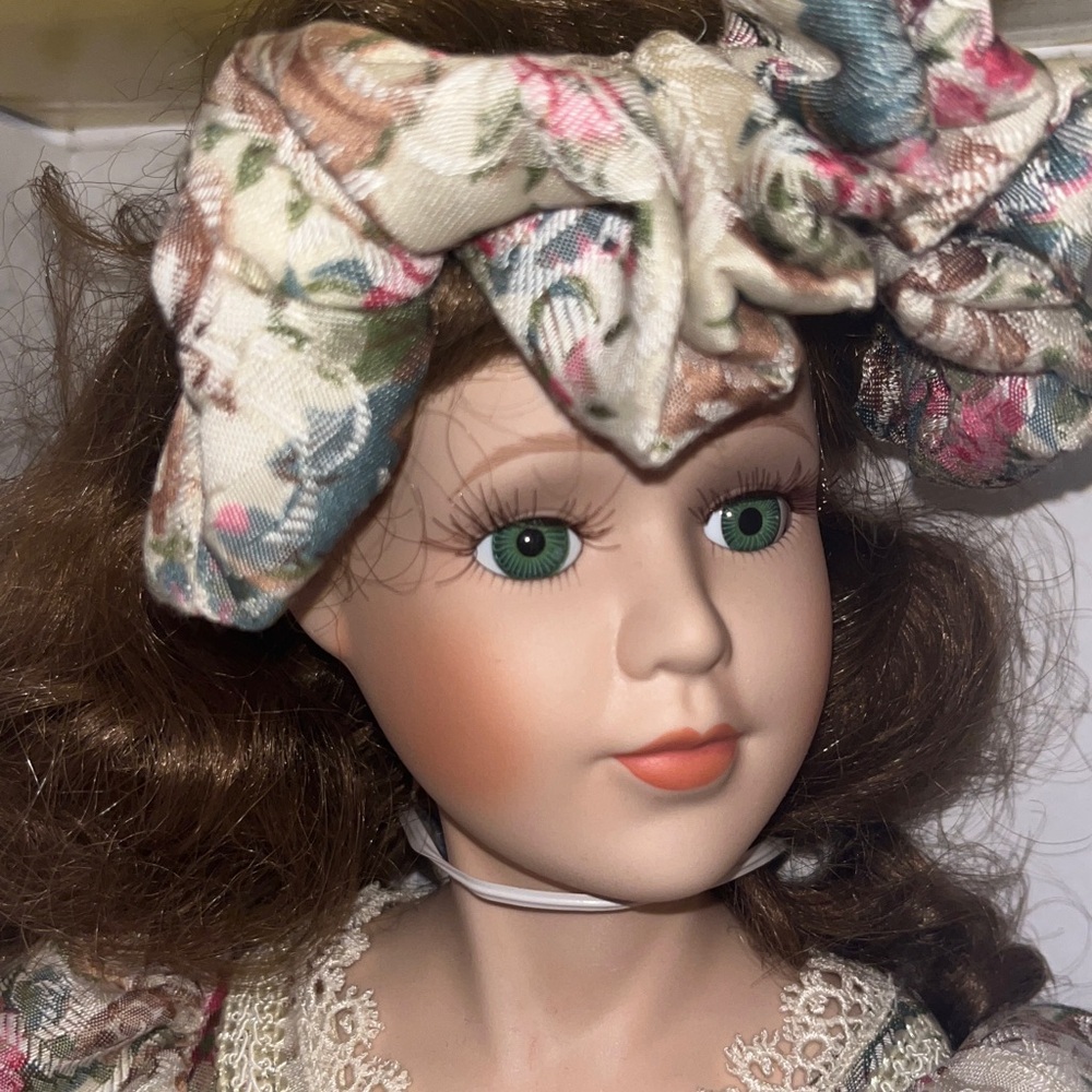 Samantha Collection Porcelain Doll a Beautiful doll - Picture 1 of 11